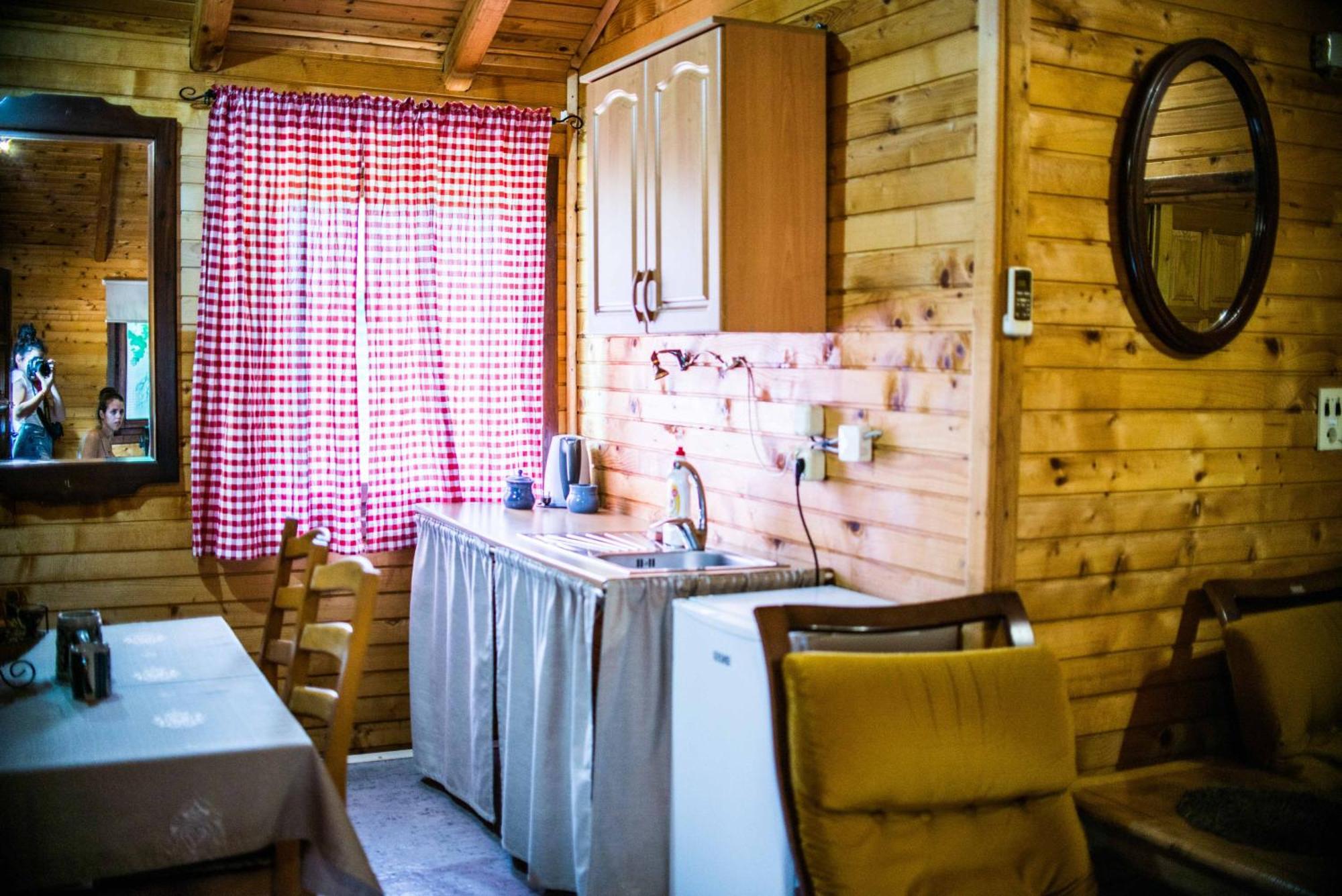Wooden Village Resort Ponari Eksteriør bilde
