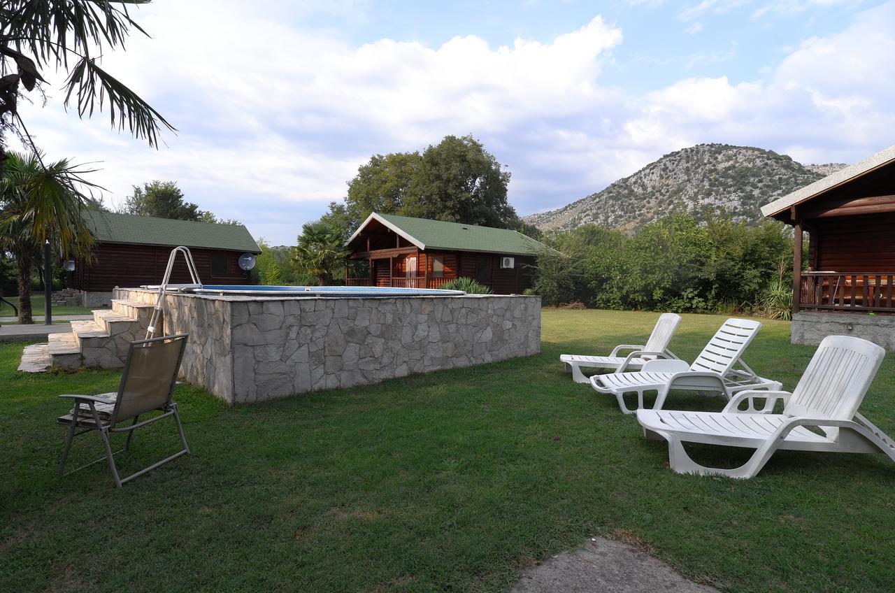 Wooden Village Resort Ponari Eksteriør bilde