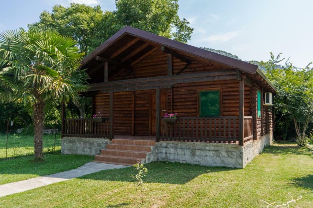 Wooden Village Resort Ponari Eksteriør bilde